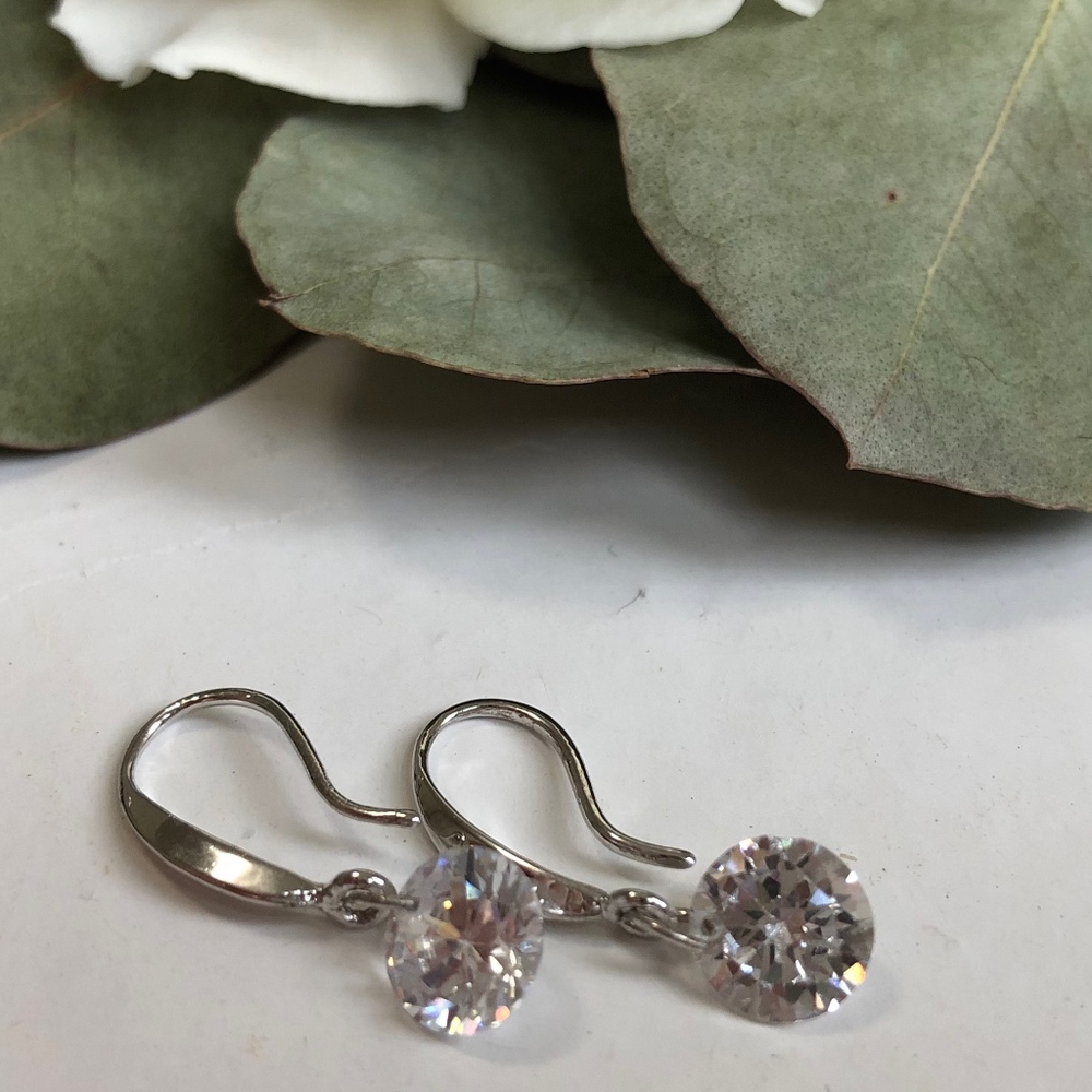 Crystal dangle earrings